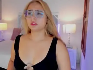 Chaturbate Live Porn of mikaelastonne