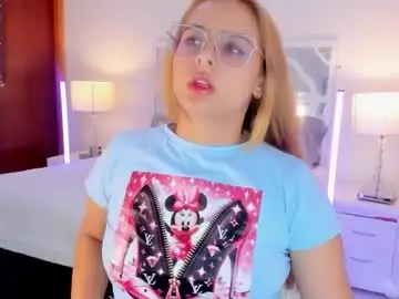 Chaturbate Live Sex Cam of mikaelastonne