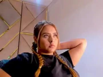 Chaturbate Live Sex Cam of mikaelastonne