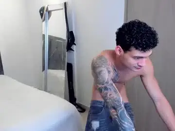 Chaturbate Live Sex Cam of morthy_downey