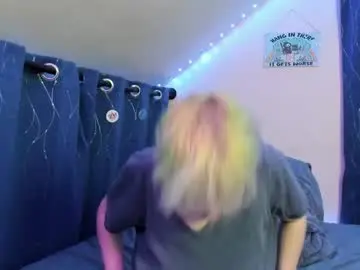 Chaturbate Live Sex of sparkling_water_hate_club