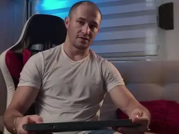 Chaturbate Free Porn Cam of axel_fairchaild