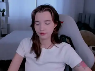 Chaturbate Live Sex Cam of kimm_wong