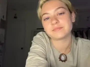 Chaturbate Adult Webcams of peachesncreampiezz
