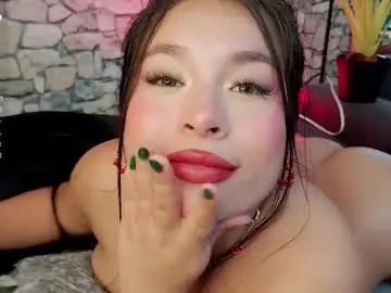 Chaturbate Live Sex Cam of mia_roux1