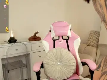 Chaturbate Live Sex Cam of _cherry1