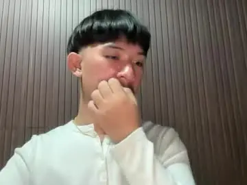 Chaturbate Best live sex cam show of sweetguy102103