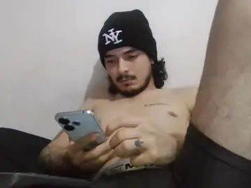 Chaturbate Watch Live Sex Cams of danielhot17