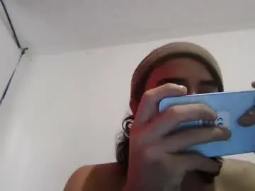 Chaturbate Live Sex Cam of danielhot17