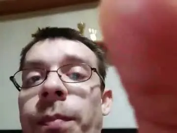 Chaturbate Live Sex Cam of littlelover89