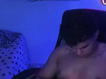 Chaturbate Live Sex Cam of sam_dosantos