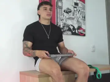 Chaturbate Best live sex cam show of joseph__boy