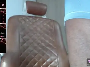 Chaturbate Watch Live Sex Cams of michael_thomsom