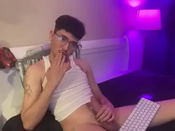 Chaturbate Live Sex Cam of prettyboyken
