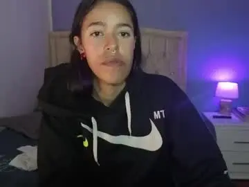 Chaturbate Live Sex Cam of stephania_t