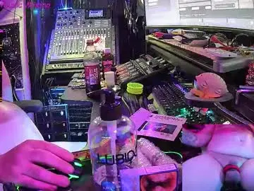 Chaturbate Nude Webcam of charming__man