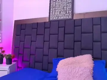 Chaturbate Live Sex Cam of lexi_howard_