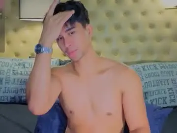 Chaturbate Live Sex Cam of reidalert69