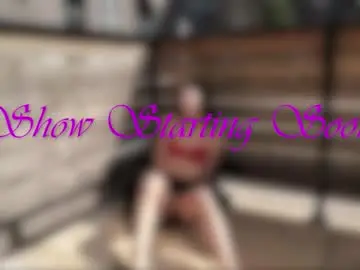 Chaturbate Adult Video Chat of ari_lovexo