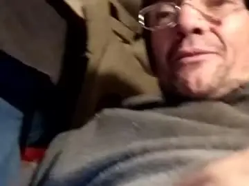 Chaturbate Live Sex of erniebiggsballz