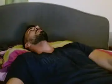 Chaturbate Live Sex Cam of hornyasfuckk33