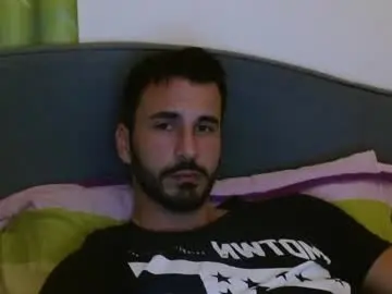 Chaturbate Live Porn of hornyasfuckk33