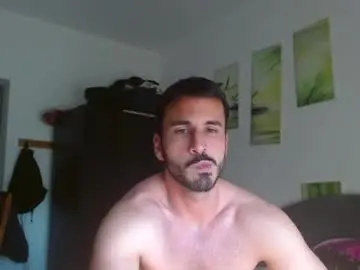 Chaturbate Free Porn Cam of hornyasfuckk33