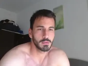 Chaturbate Live Sex Cam of hornyasfuckk33