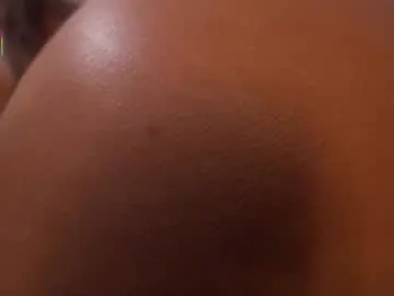 Chaturbate Live Sex of lanie__