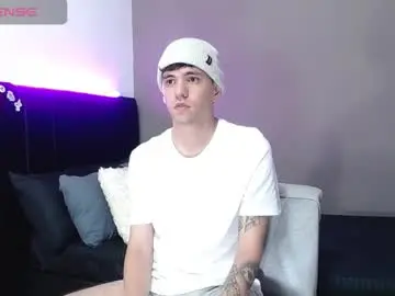 Chaturbate Sex Cam of matteo12_