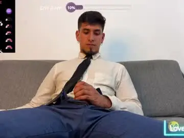 Chaturbate Watch Live Sex Cams of tom_blunt96