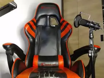 Chaturbate Live Sex Cam of zarco_fit9