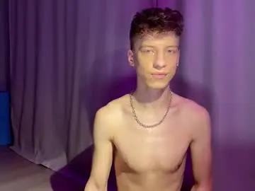 Chaturbate Free Live Porn of andytwinkkk