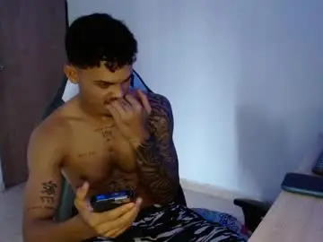 Chaturbate Free Live Porn of master_black777