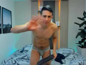 Chaturbate Live Sex Cam of alan_nd_kevin