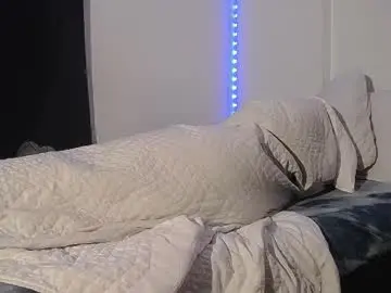 Chaturbate Live Sex Cam of denzo_cornell
