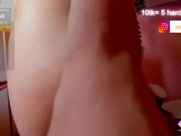 Chaturbate Best live sex cam show of dilara_a