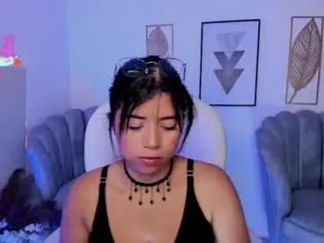 Chaturbate Best live sex cam show of issi_loren