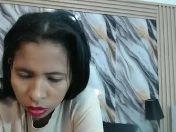 Chaturbate Live Sex of samantha_fox_squirt