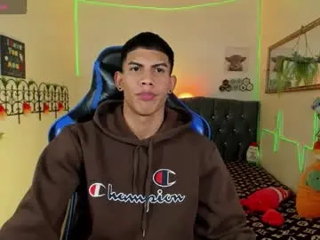 Chaturbate Live Sex of damian_latinxxx