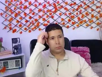 Chaturbate Live Porn of samuel_aries