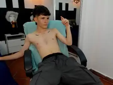 Chaturbate Live Sex Cam of trevor_mob