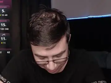 Chaturbate Sex Chat of andrewmhilton_