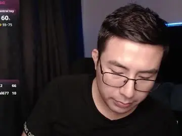 Chaturbate Nude Webcam of andrewmhilton_