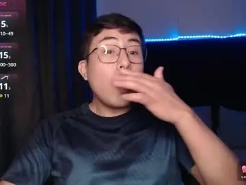 Chaturbate Live Sex of andrewmhilton_