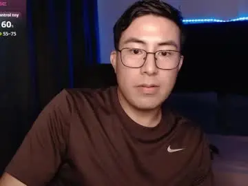 Chaturbate Sex Cam of andrewmhilton_