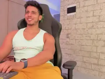 Chaturbate Live Sex Cam of ashton_coleman_