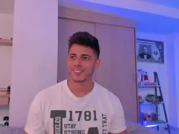 Chaturbate Nude Webcam of ashton_coleman_