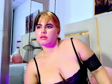 Chaturbate Free Porn Cam of katey_curvy01_