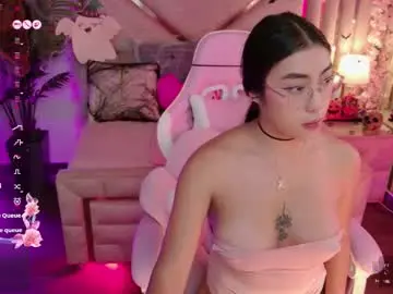 Chaturbate Live Sex Cam of luci_tender